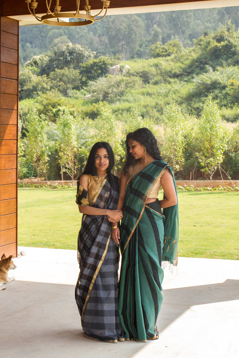 Handloom Silk Cotton Black & Grey Maheshwari Saree